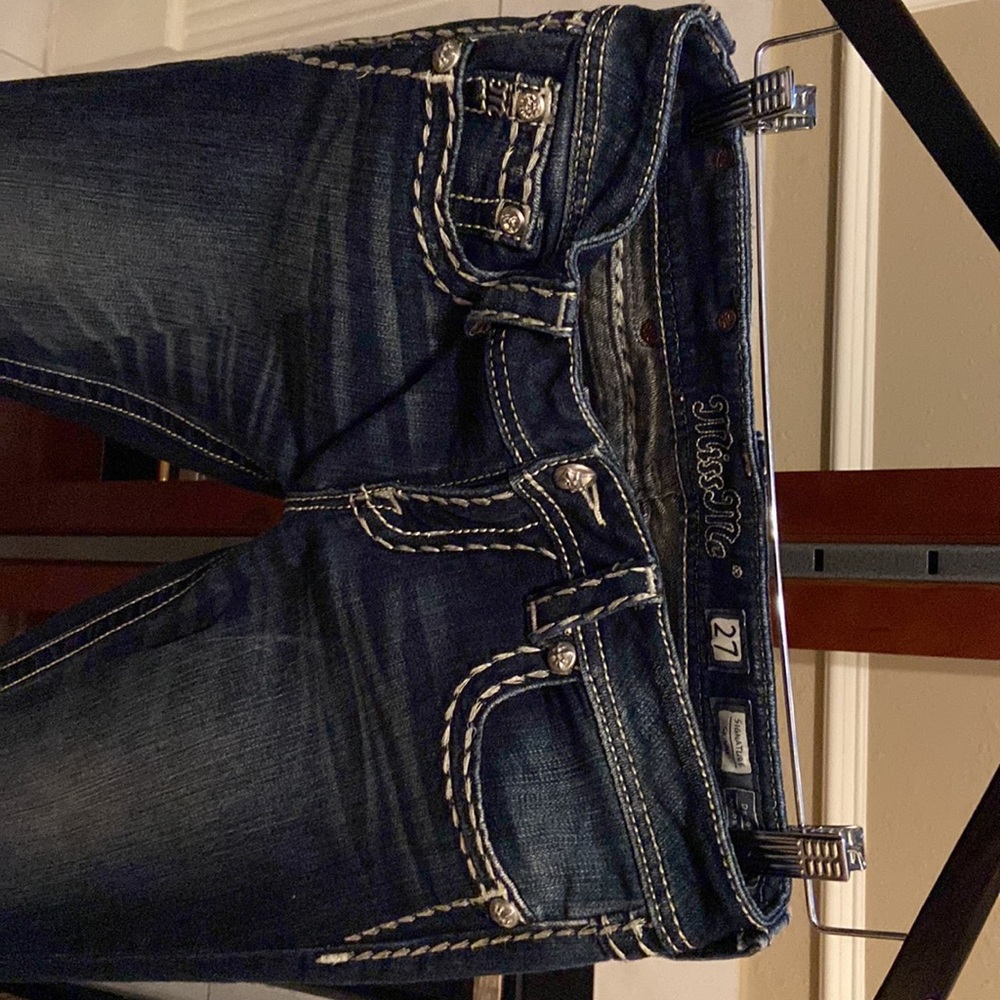 Miss Me. Like new. 27. 31 inseam. - Picture 2 of 4